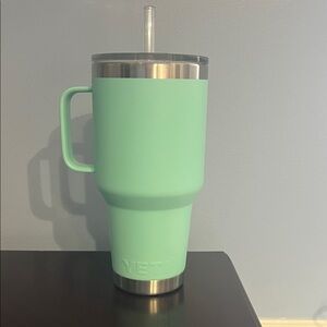 Yeti Rambler 35oz Tumbler with Handle - Mint Green
